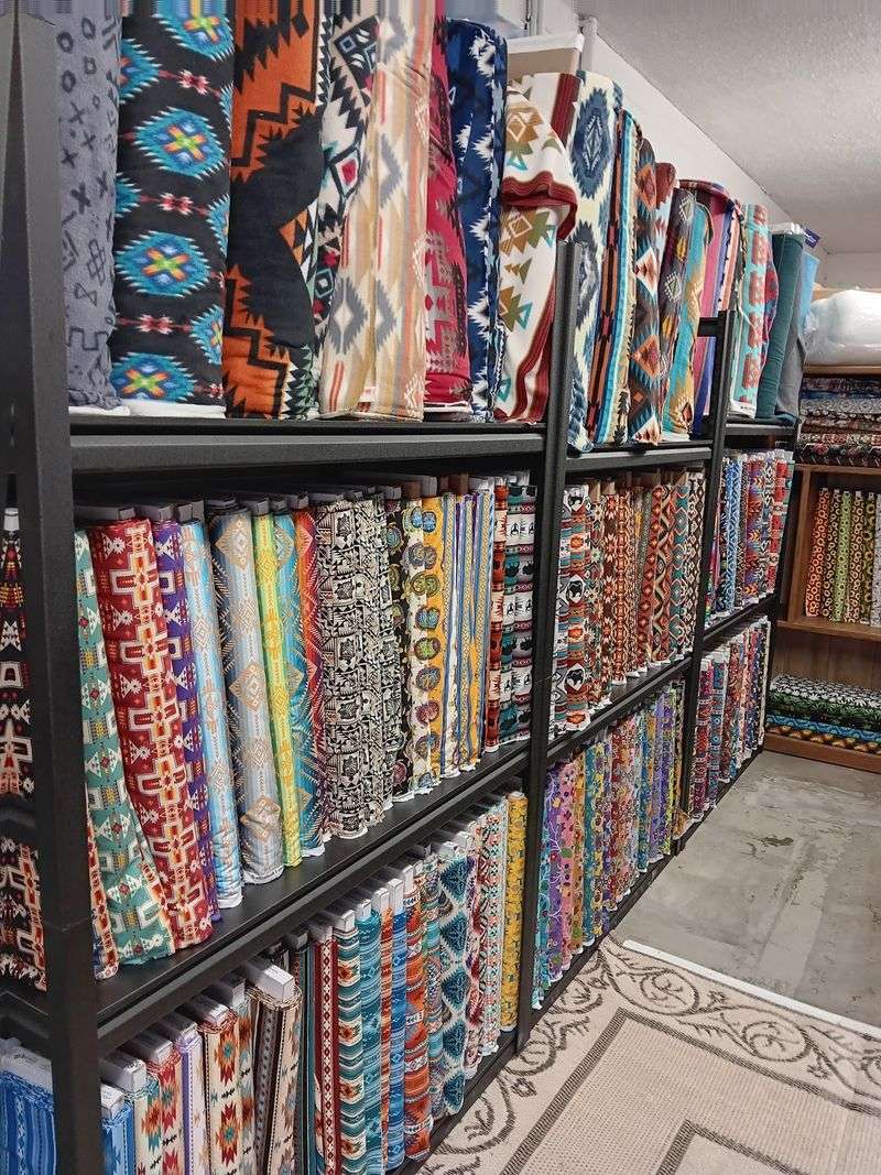 Stitchin'Post, Bloomfield