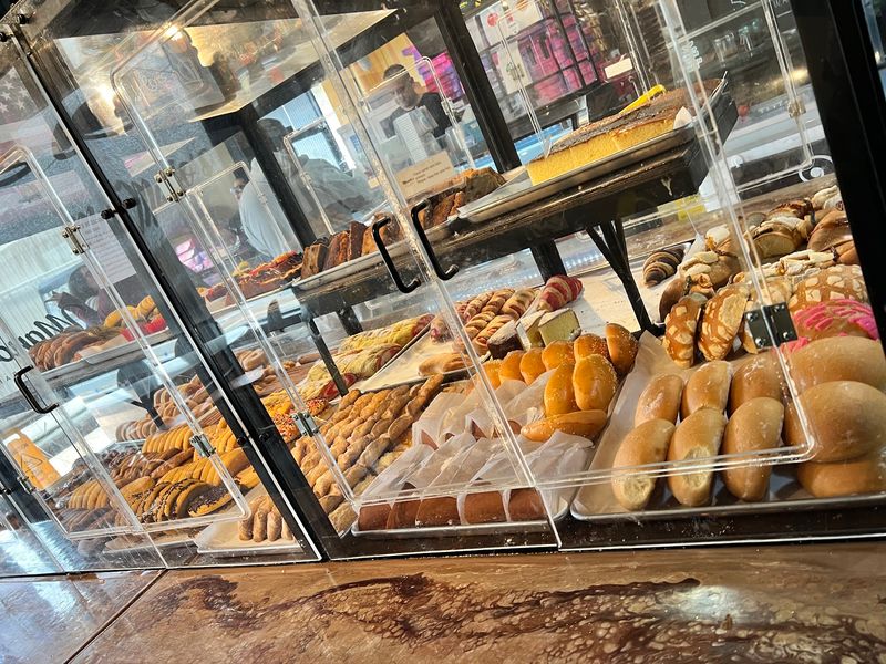 Manolo's Bakery, Charlotte, NC