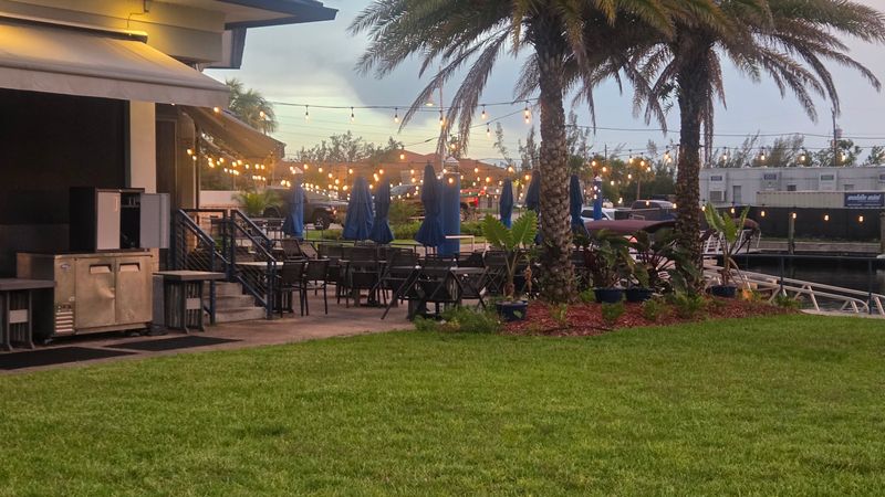 Deep Lagoon Seafood and Oyster House, Fort Myers, FL