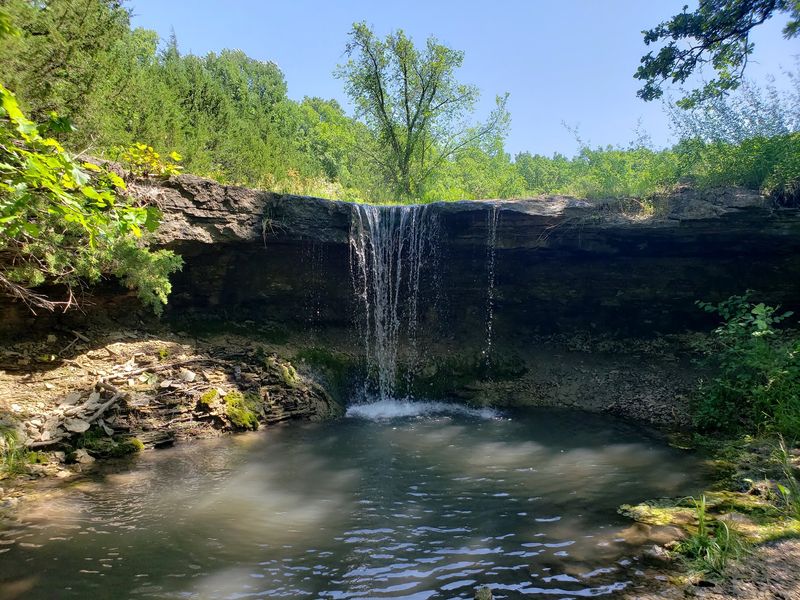 Alcove Spring Historic Park, Blue Rapids, Kansas