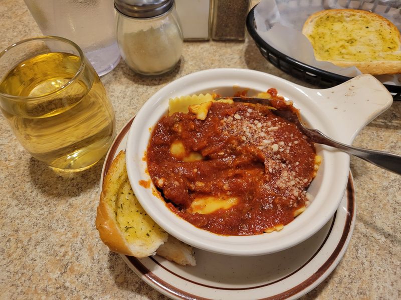 Solo Diners Have An Easy Order
