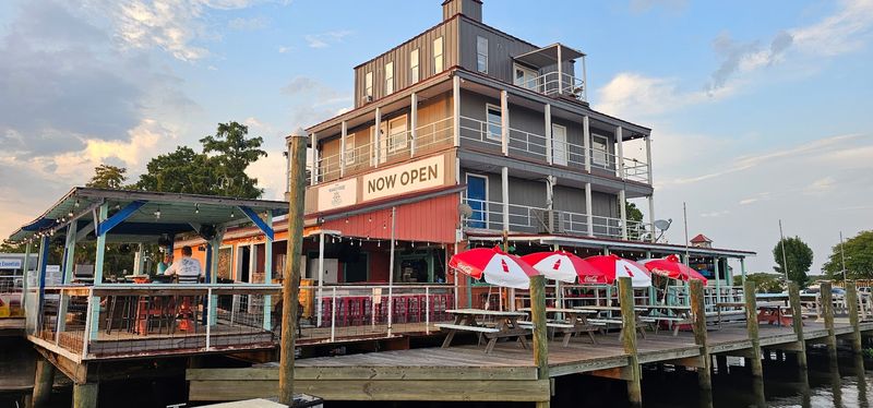 Docktails And River Breezes At The Wakehouse
