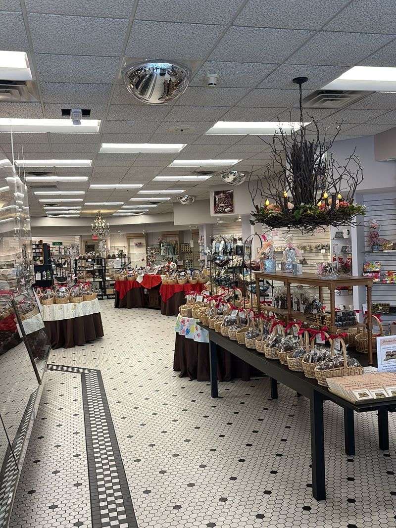 Philadelphia Candies, Hermitage, PA