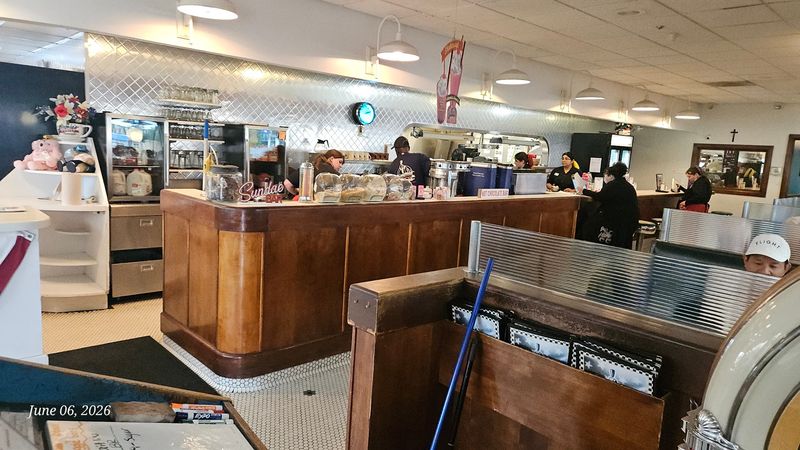 Jimmie's Diner Brings Retro Fun To East Wichita