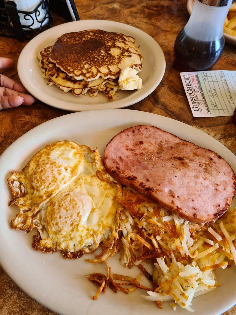 Breakfast Keeps The Tradition Going