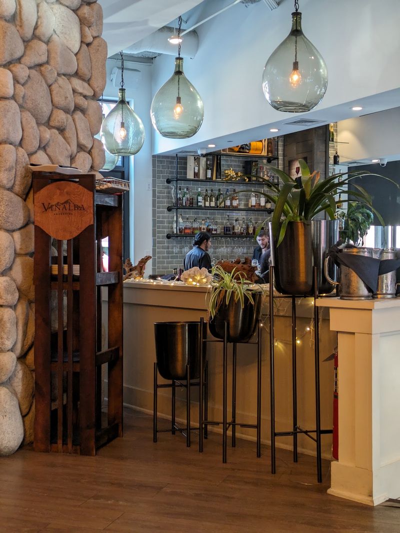 Reservations And Dinner Hours Make Planning Straightforward