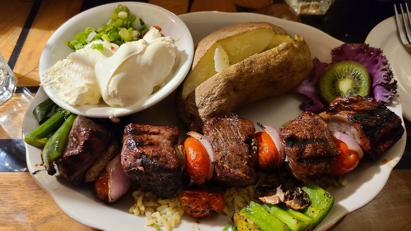 Steaks And Seafood Keep Things Classic