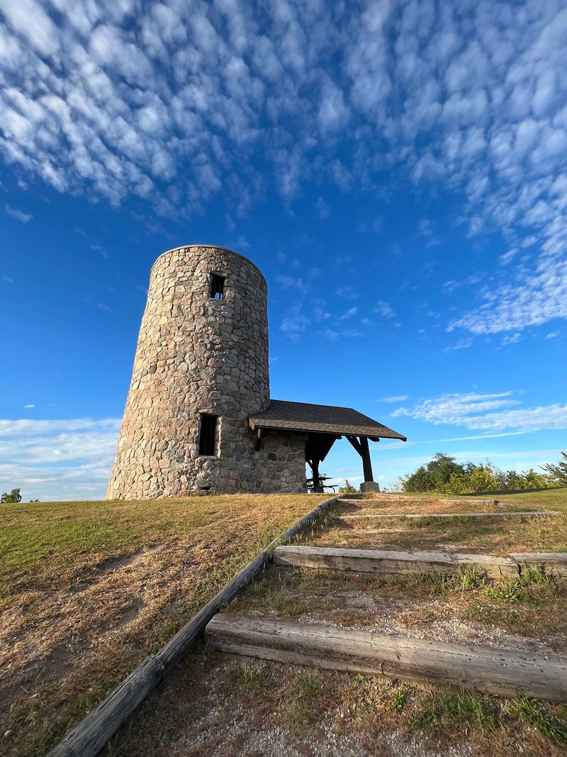 Pilot Knob Observation Tower, Pilot Knob State Park