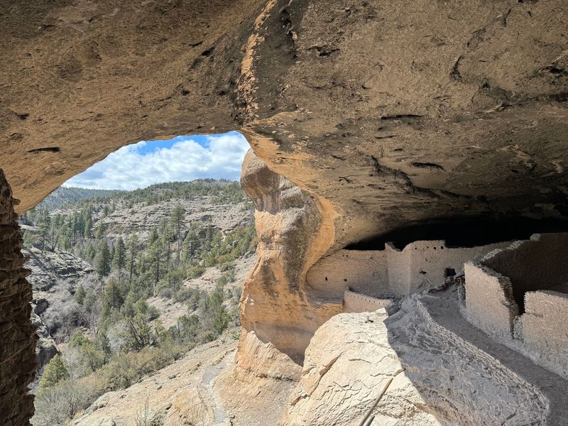 Gila Cliff Dwellings National Monument, Mimbres