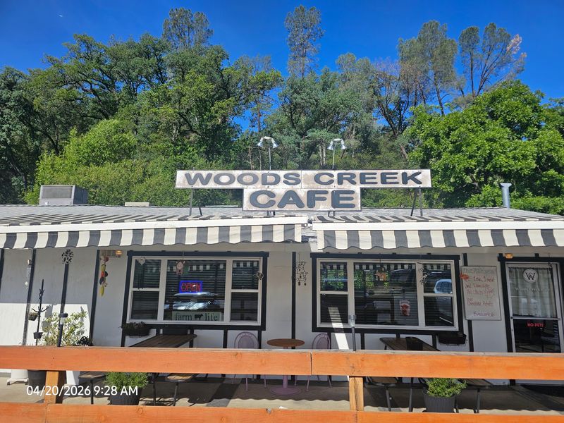 Woods Creek Café, Jamestown