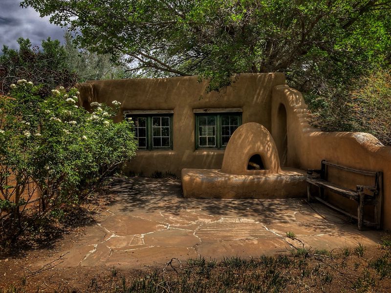 Los Luceros Historic Site, Alcalde