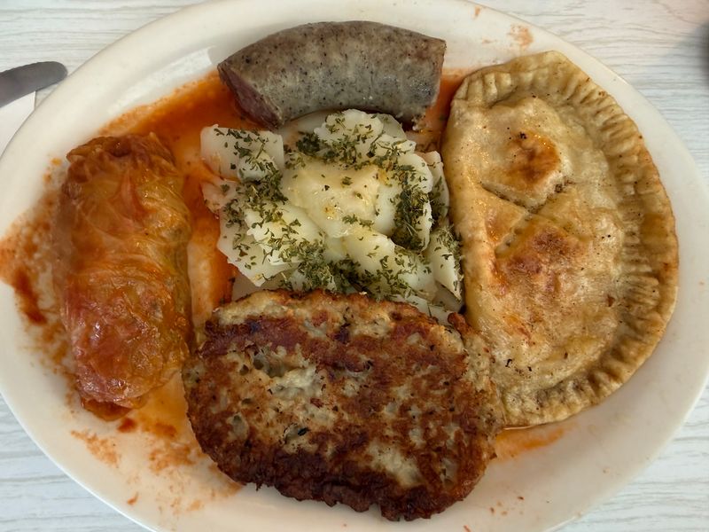 Dabrowski's Restaurant & Deli