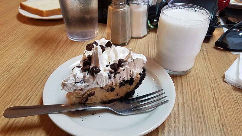 Lunch Plates and a Slice of Peanut Butter Pie