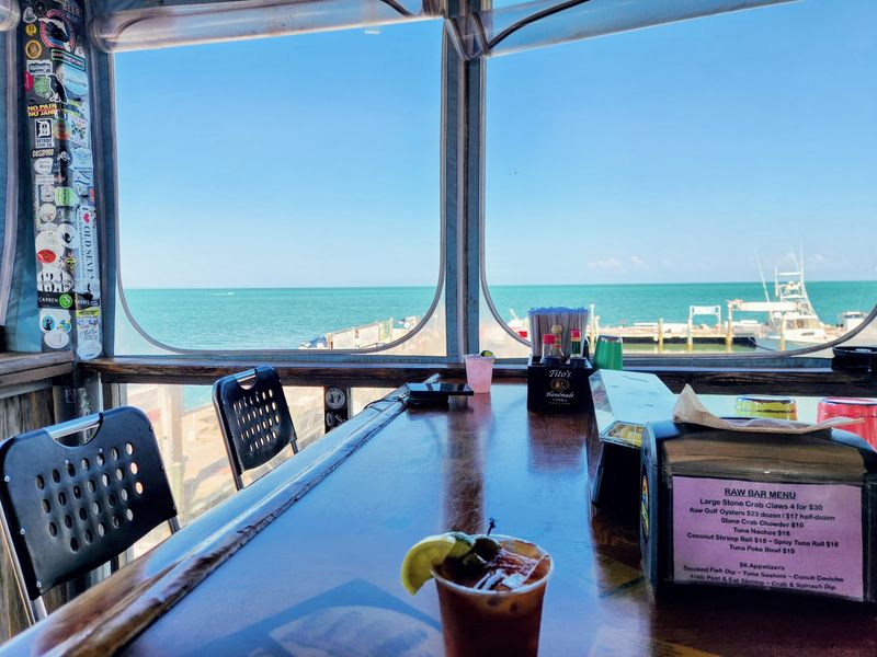 Picnic Tables, Salty Breezes, and an Easygoing Crowd