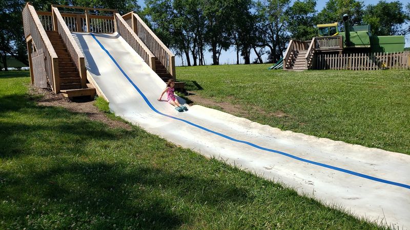Play Areas Keep Kids Busy Between Picking Rounds