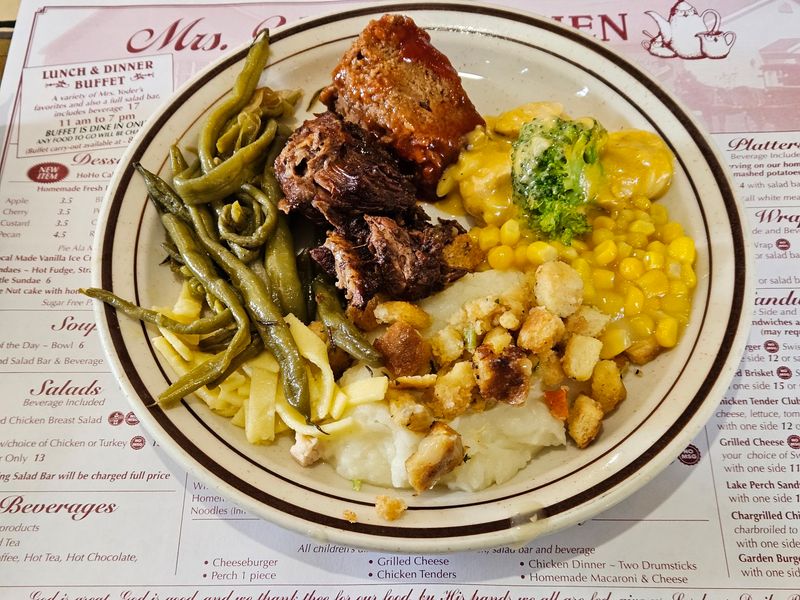 A Buffet Built on Homestyle Favorites