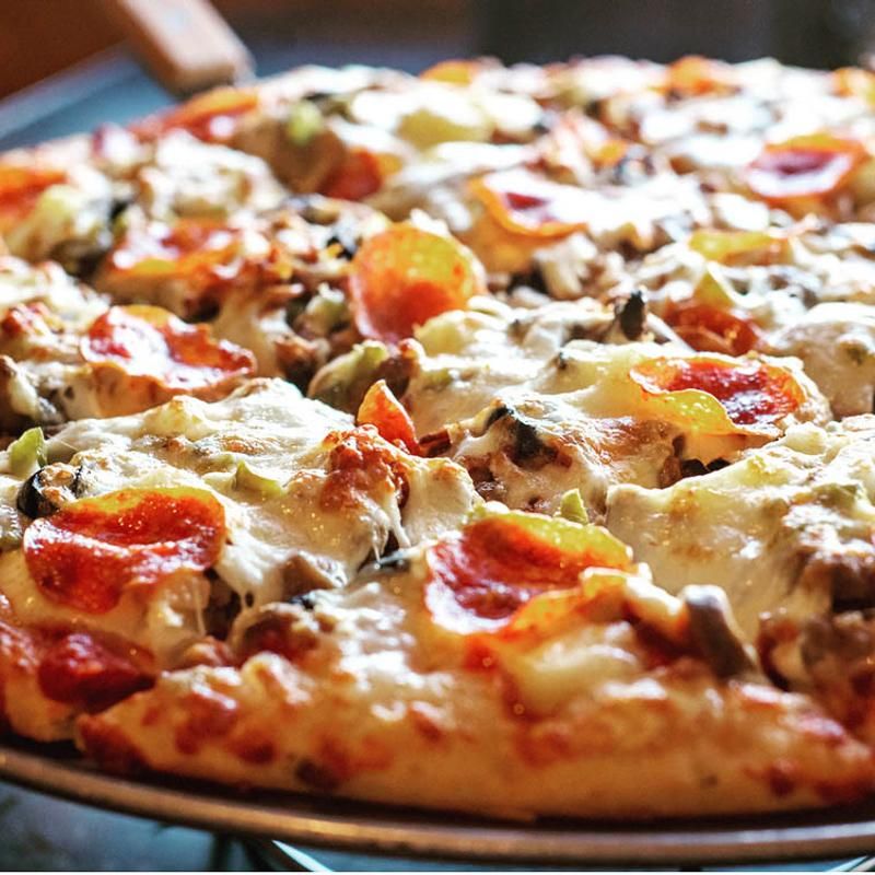 Pizza That Regulars Argue Is The Real Main Event