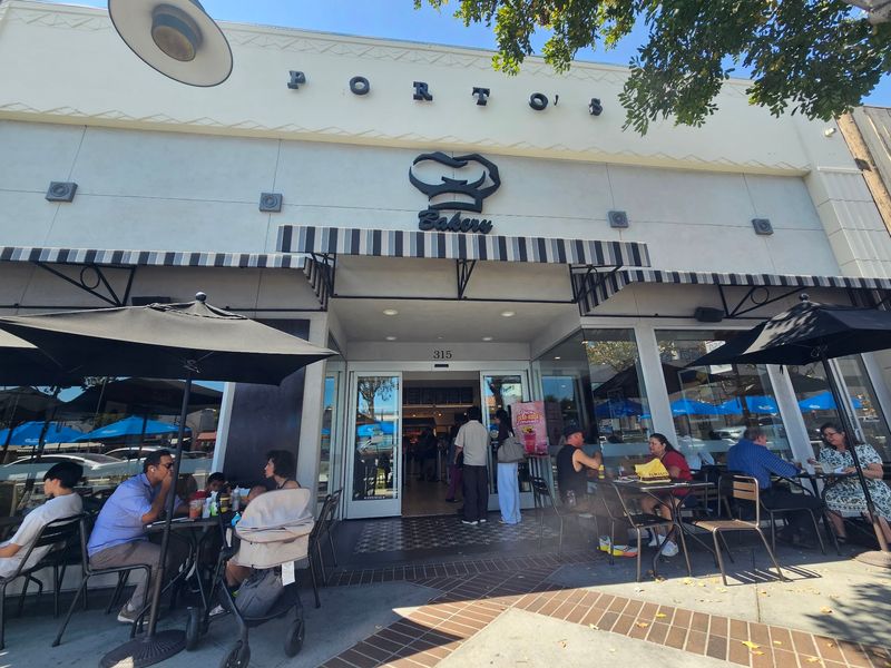 Lively Atmosphere and Outdoor Seating