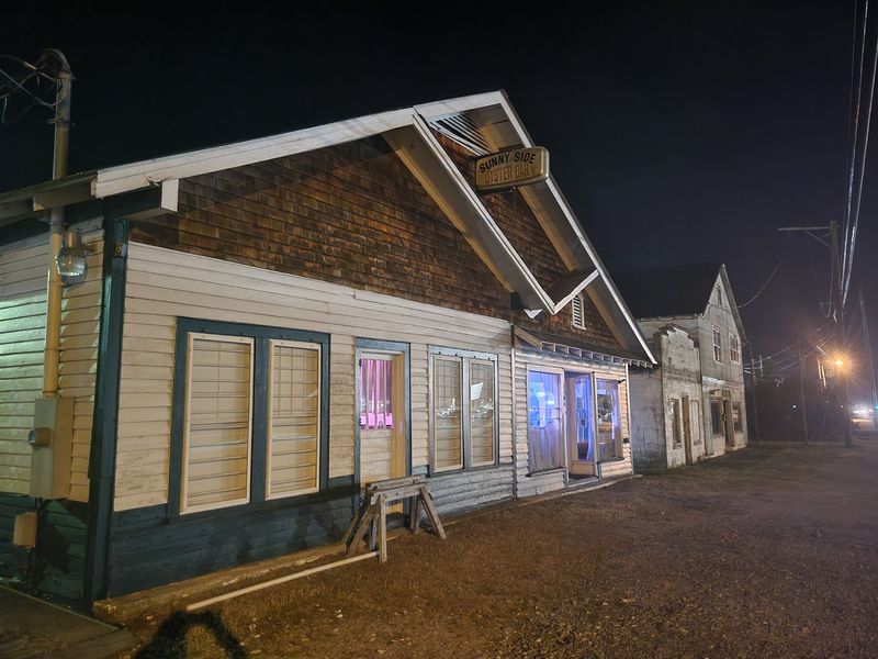 Oyster Season Timing and Evening Hours