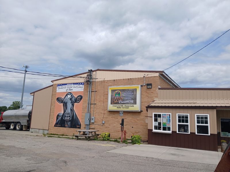 WW Homestead Dairy, Waukon