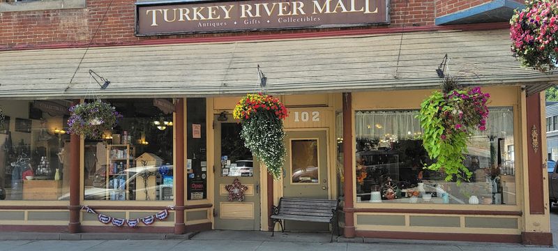 Turkey River Mall, Elkader