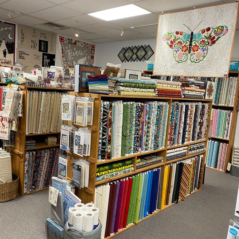 Busy Bee Quilts, Edgewood