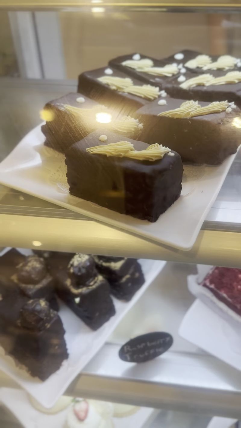 Sweet glaze in every crevice