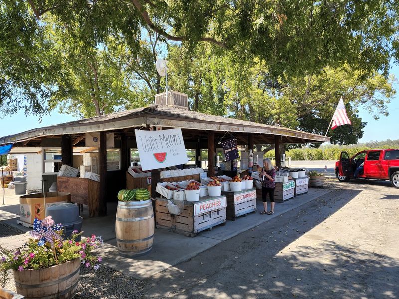 Blossom Trail Fruit Stand, Sanger, CA