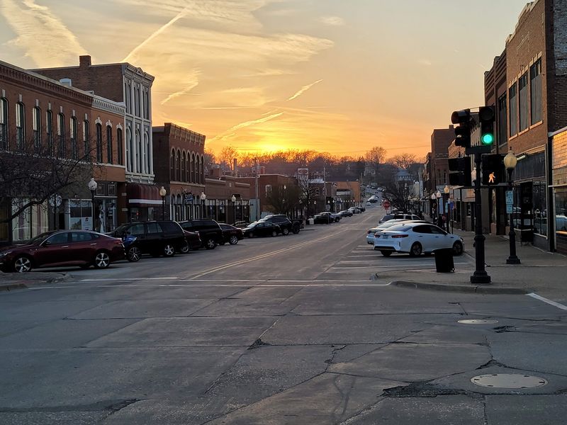 Downtown Storefronts And Where To Eat