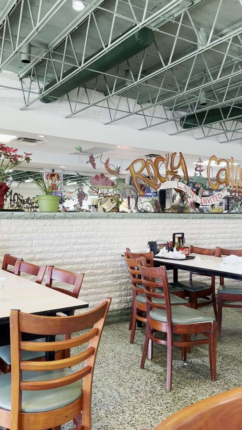 A Retro Diner Vibe From The 1950s