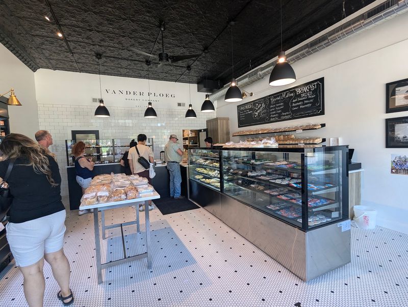 Vander Ploeg Bakery, Pella