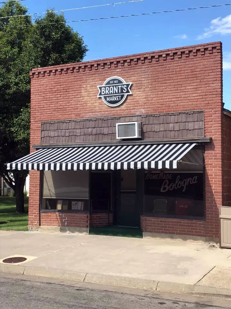 Brant's Market, Lucas