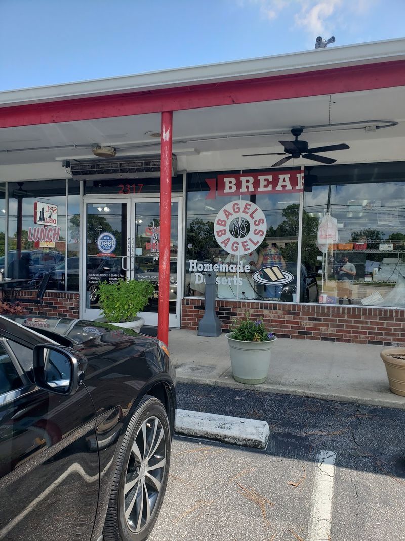 S & L New York Style Deli, Wilmington, NC