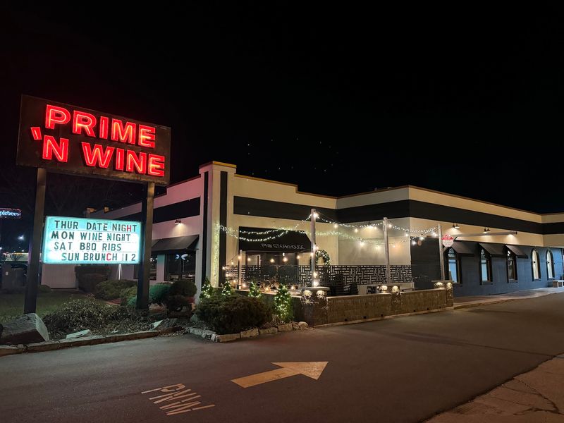 Prime N Wine, Mason City