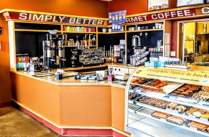 LaMar's Donuts & Coffee, Overland Park