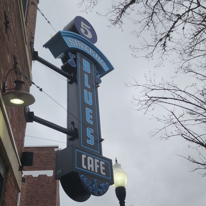 Five Sisters Blues Cafe