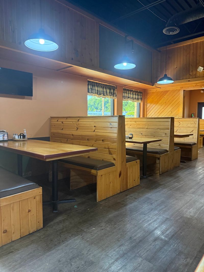 Hocking Hills Diner