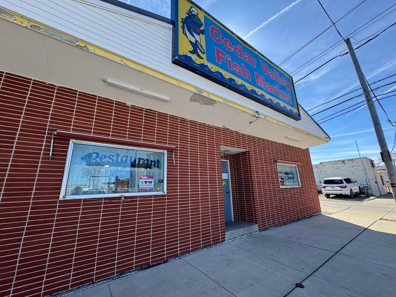 Cedar Valley Fish Market, Waterloo