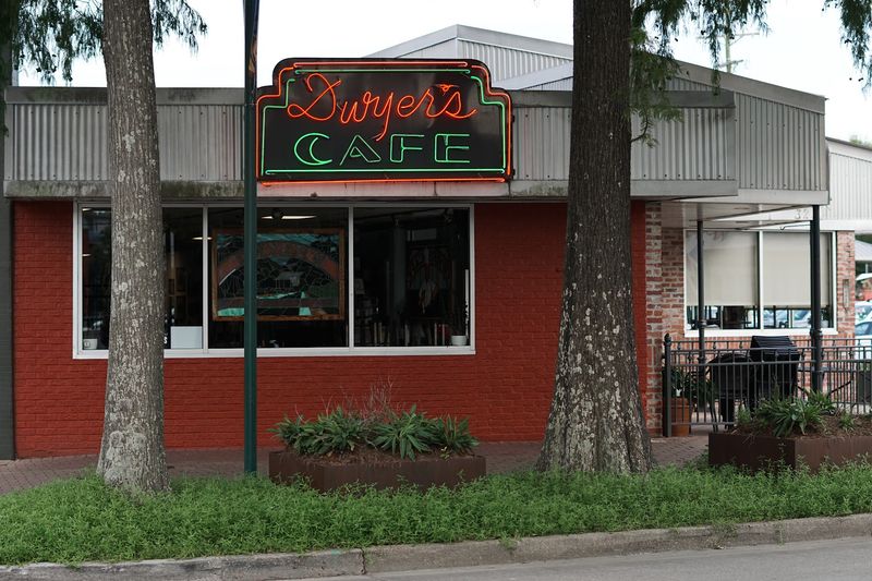 Dwyer's Cafe, Lafayette