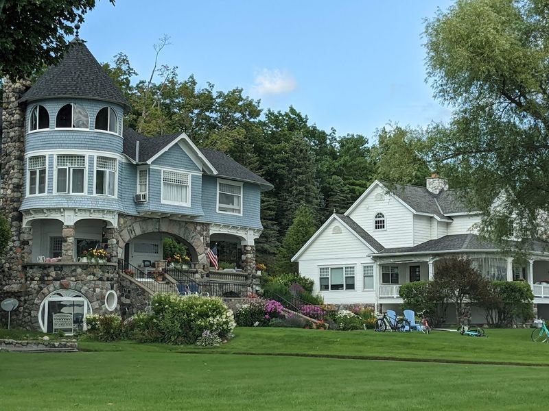 The Charm Of Harbor Springs Cottages