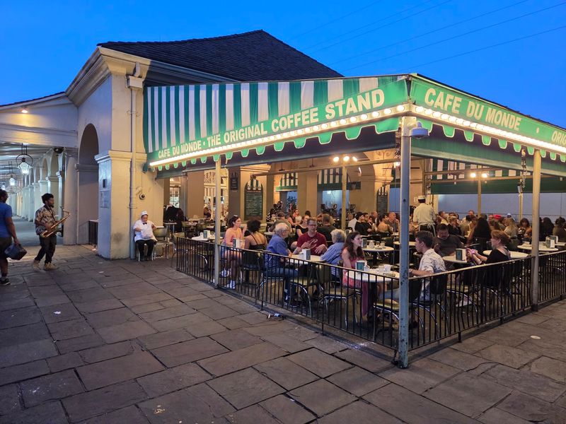 Cafe Du Monde - French Market