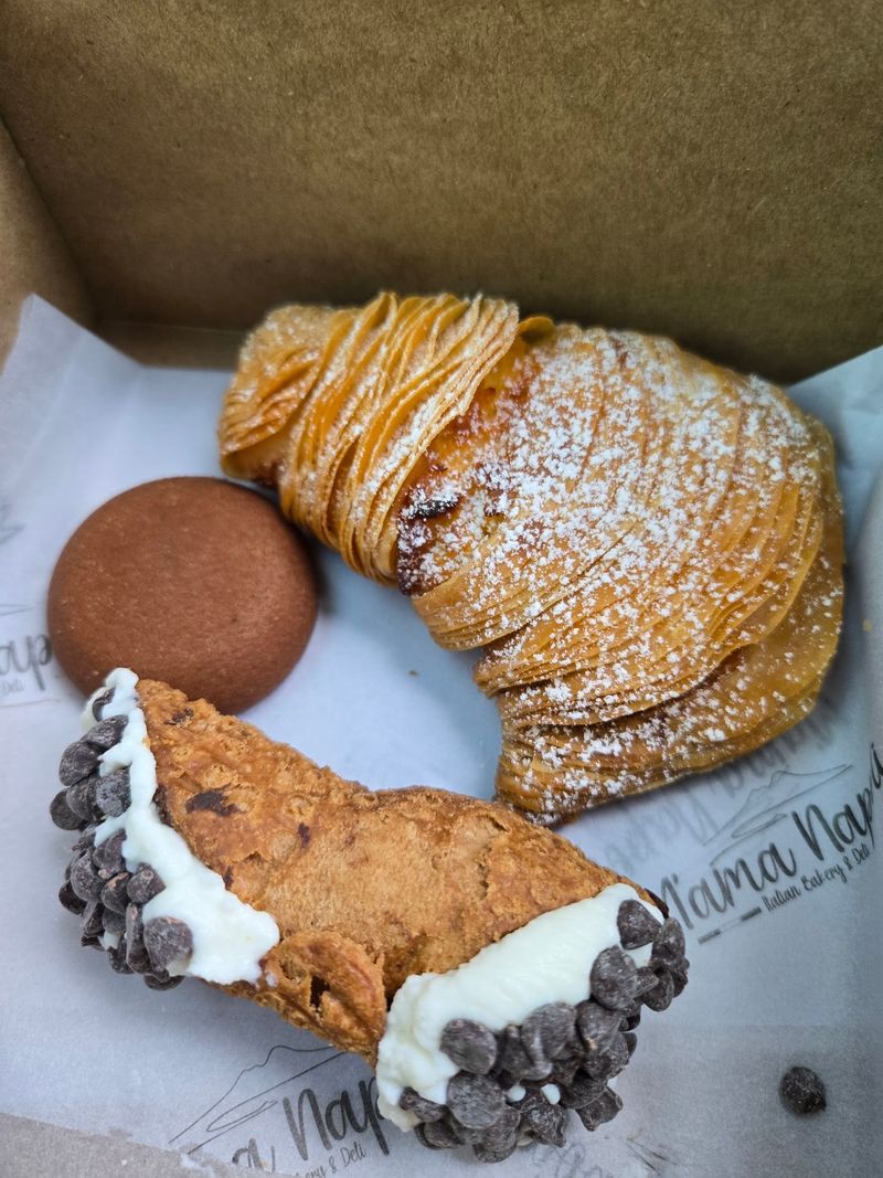 M'ama Napoli Italian Bakery & Deli, Winter Park