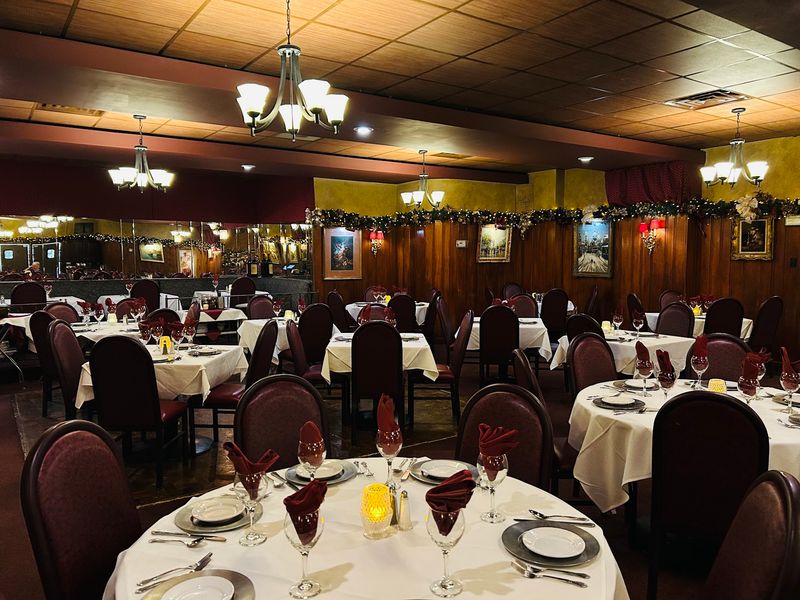 Friday Nights Keep The Supper Club Routine Going