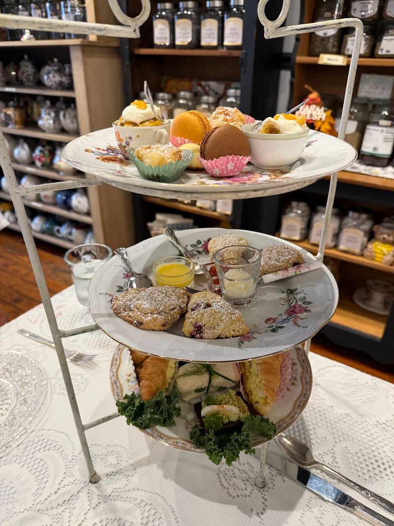 Thriving Hive Tea Room, Sellersville, PA