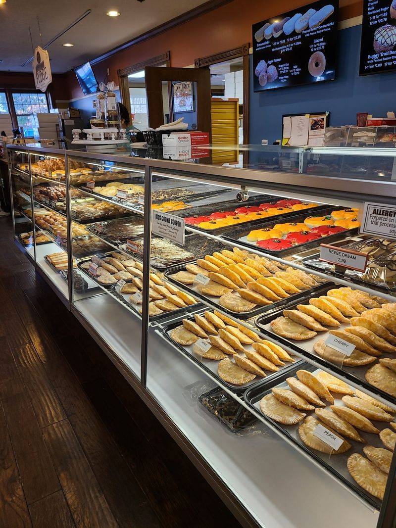 A Bakery That Empties Boxes Fast