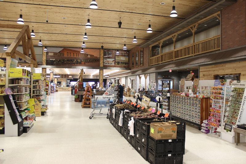 Kitchen Tools, Gadgets, And Grain Mills
