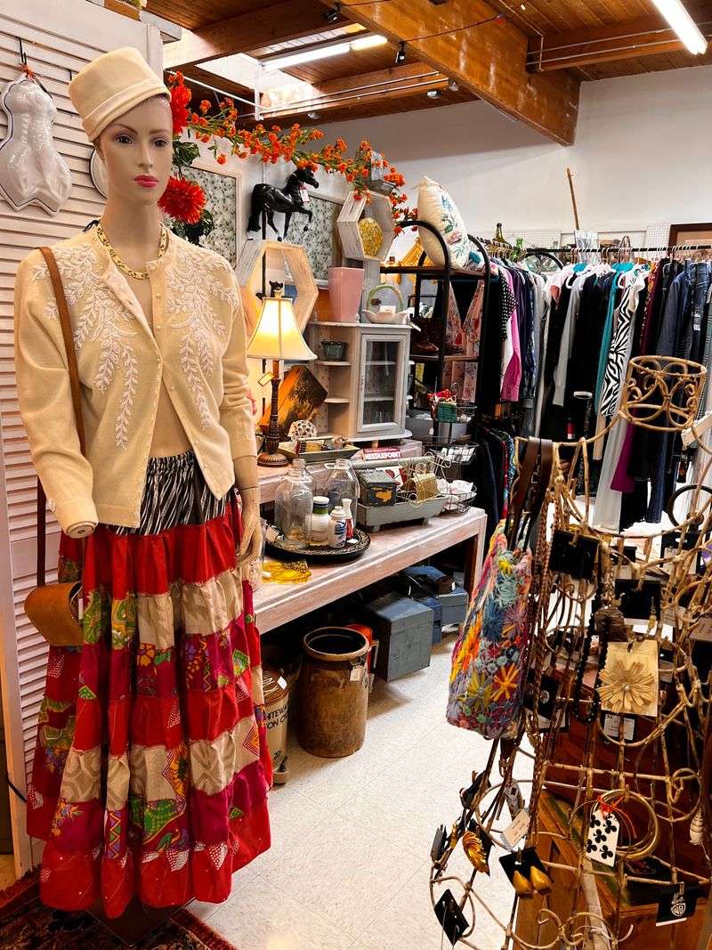 Retro Fashion Brings The Past Back To Life