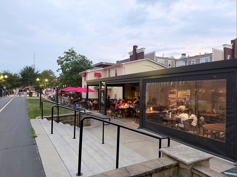 Bub's Burgers & Ice Cream