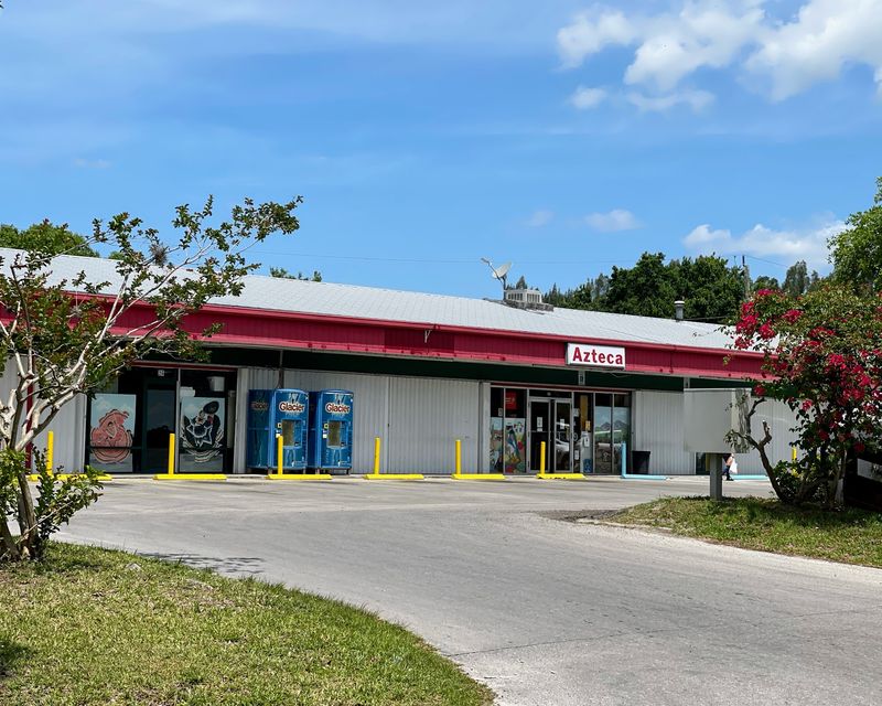 Azteca Mexican Store II, Fellsmere, FL