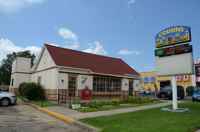 Cousins Family Restaurant, Clinton